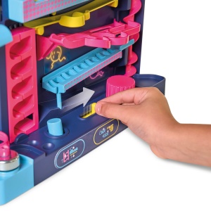 Joc de societate TOMY Screwball Scramble Level Up - Labirint vertical pentru copii de peste 5 ani - Img 4