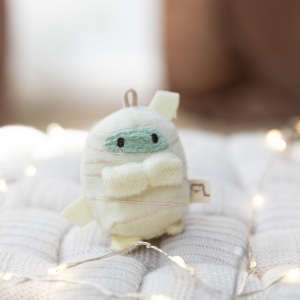 Jucarie de plus Mumie Spoop NICI 5cm - galben si verde, stil Kawaii - Img 5