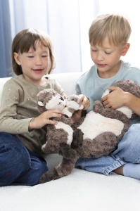 Jucarie Plush NICI Otter Oda 25 cm, Culoare Bej si Gri, Ideal pentru Copii si Adulti - Img 6