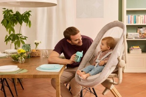 Leagan 4 in 1 Chicco Baby Hug Armonia, inaltime ajustabila, cu spatiu de joaca, pentru 0-36 luni - Img 2