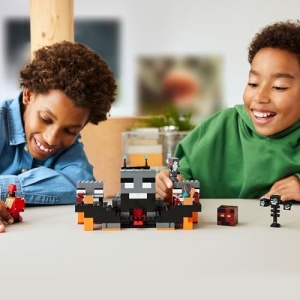 LEGO Minecraft 21590 Duell mit dem Wither Set Interactiv cu Minifigurine si Portal Nether - Img 9