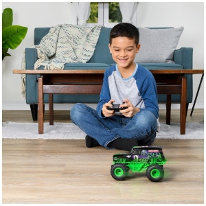 Masina de curse RC Monster Jam Grave Digger 124, cu telecomanda 2.4GHz - Img 3