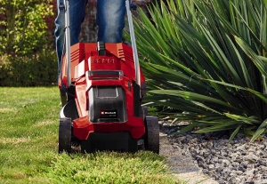 Masina de tuns iarba cu acumulator Einhell GE-CM 18/32 Li-Solo Power X-Change (18 V, latime de taiere 32 cm, pana la 250 m2, fara perii, colector de iarba de 25 litri, inaltime de taiere 30-70 mm, fara baterie) - Img 3