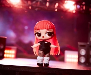 Papusa L.O.L. Surprise OMG Music Festival - Jennie, Stil Trendy, Corp Mobil, Par Coafat - Img 7