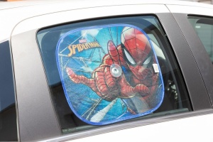 Parasolar auto pentru copii TataWay Marvel Spiderman, 44x35 cm, protectie UV, fixare cu ventuze, design colorat - Img 2
