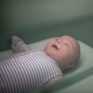 Patut pliabil pentru bebelusi Maxi-Cosi Iora, 0-9 kg, gri esential - Img 10