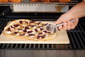 Piatra de pizza ROSLE, 42 x 30 cm, din cordierit, pentru gratar si cuptor - Img 2