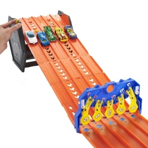 Pista de Curse Hot Wheels HGK41 - 5 piste, capacitate 80 masini, cu maner de transport - Img 4