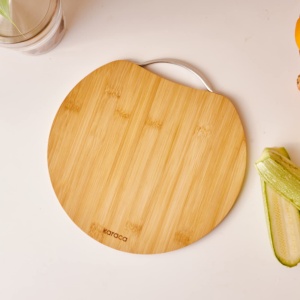 Placa de taiat Karaca Owen, 28x28 cm, bambus natural, design elegant