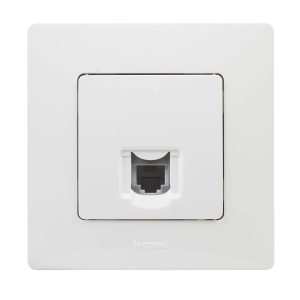 Priza telefon RJ11 Legrand 396442 Niloe Monoblock, alba, mecanism complet