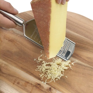 Razatoare de branza WMF Profi Plus din otel inoxidabil 25 cm, suprafata fina de gratar, razatoare de parmezan, razatoare de lamaie, otel inoxidabil Cromargan, poate fi spalat in masina de spalat vase - Img 2