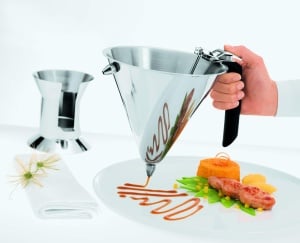 Rosle Fondanttrichter Dozator Sosuri din Otel Inoxidabil 1810 12L Cu Duze Interchangeabile - Img 5