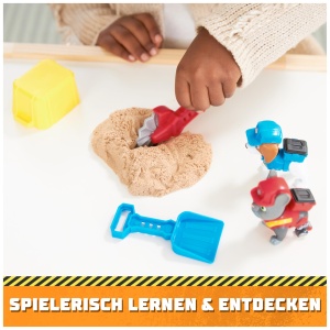 Rubble & Crew - Set de figurine de actiune cu figurine de caine Charger & Wheeler, 2 jucarii de constructie si 85g Kinetic Sand Build-it-Sand, jucarii potrivite pentru copiii de la 3 ani si mai mari - Img 6