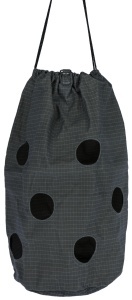 Sac pentru hranirea cailor Kerbl HayBag Small, 85 l, gri, usor de umplut si curatat