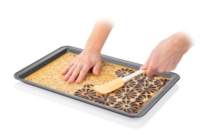 Set 3 Sabloane pentru Roulade Tescoma DELICIA, Motive Inimi, Flori, Ornamente - Img 3