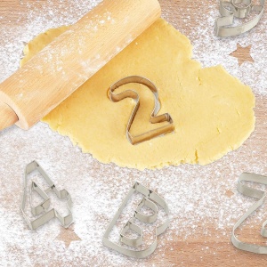 Set 36 Placi de Biscuiti Relaxdays cu Litere si Numar, Din Otel Inoxidabil, Argintiu - Img 2