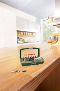 Set Bosch 32 Piese Bituri pentru Surubelnite si Masini de Gaurit Codare Colorata Magnet Universal - Img 6