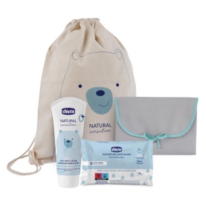 Set Cadou Chicco Natural Sensation - 1 Geanta 100 Bumbac, 1 Saltea Schimbat, 1 Crema 4in1 100ml