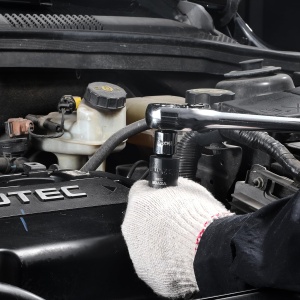 Set chei tubulare VEVOR SX38MST1400 14 piese Cr-Mo 6 puncte pentru reparatii auto - Img 8
