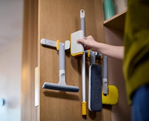 Set curatare pentru par de animale Joseph Joseph CleanTech 3 piese, cu maner telescopic - Img 6