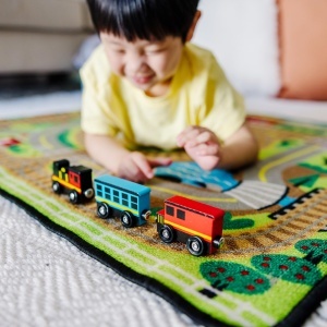 Set de tren din lemn Melissa Doug 8 piese, cu cuplaje magnetice, 8 cm - Img 6