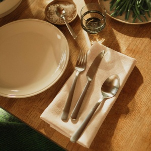 Set tacamuri Fiskars, 16 bucati, otel de calitate, argintiu/mat, forma functionala, 1002958 - Img 3