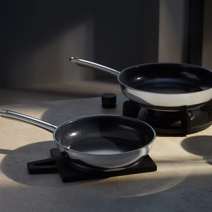 Set tigaie WMF Diavolul 2 bucati, tigaie inductie 24, 28 cm, acoperit cu otel inoxidabil Cromargan, acoperire ceramica, se poate folosi de cuptor - Img 2