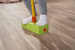 Simba Pogo Jumper 107306087 Platforma Moale Quietscher IndoorOutdoor - Img 3