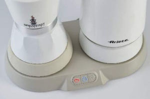Statie de mic dejun Ariete 1344, 3 produse in 1: Spumant de lapte Moka cald si rece, 500W, 4/2 cani, mentine cafeaua calda, 5 functii, alb - Img 2