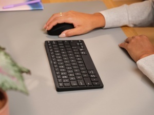 Tastatura Bluetooth Trust Vira, Neagra, Compacta, QWERTZ - Img 7