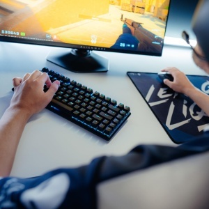 Tastatura gaming wireless Alienware Pro WR47C, 75 compacta, RGB, Hot-Swap - Img 14