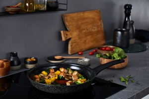 Tefal C41804 Tigaie Intensitate 24 cm | Etansant ceramic | Indicator de temperatura a semnalului termic | curatare usoara | Potrivit pentru inductie | Ecologic | Negru - Img 3