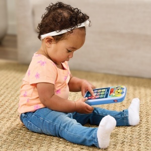 Telefon de jucarie VTech pentru bebelusi, cu 10 butoane luminoase si inregistrare vocala - Img 4