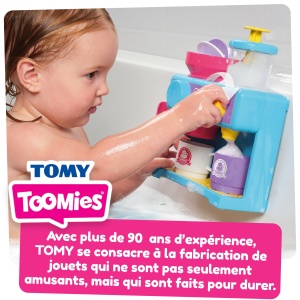 Tomy Toomie's Bath Barista - Jucarie de baie pentru bebelusi montata pe perete ca cafenea si bucatarie de joaca cu baie cu spuma pentru copii mici - Set de bucatarie: 3 cani, 1 ulcior, 1 shaker - de la 18 luni pentru fete si baieti - Img 8