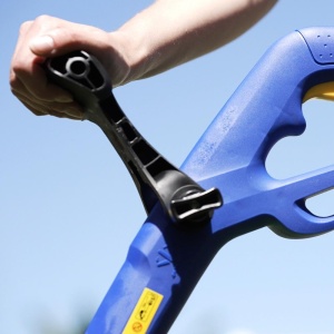 Trimmer electric de iarba Goodyear 350 W, 20 V, latime taiere 25 cm - Img 7