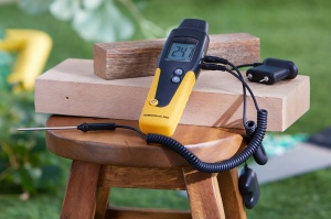 Umidificator TFA Dostmann HUMIDCHECK PRO pentru Brennholz si Bauholz, 150 tipuri de lemn - Img 4