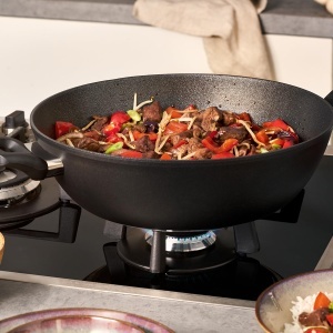Wok din Aluminiu Fissler Adamant, 32cm, 6L, Kratzfest, Inductie - Img 3