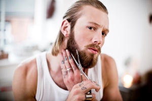 Aparat de tuns barba Remington Barba Barba [incl. XL-atasament lung pentru barba completa/0,4 mm-35 mm/titan auto-ascutit. Set de tuns barba (3 piepteni de atasament: barba/scurt/XL, retea/baterie, aparat de tuns parul lung) MB4046 - Img 5