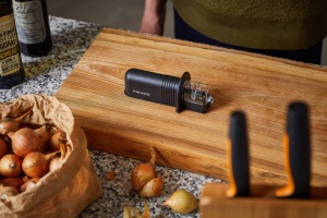 Ascutitor de cutite Fiskars Roll-Sharp, ceramic, negru, 15 x 6 cm - Img 5