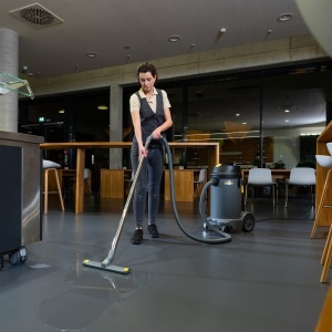 Aspirator industrial Karcher NT 481 1380 W 48 L pentru uscat si umed - Img 2