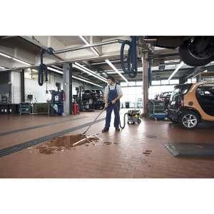 Aspirator umed/uscat Karcher NT 30/1 Tact L, putere: max. 1380 W, recipient din plastic: 30 l, furtun de aspirare 2,5 m, incl. filtru plisat plat PES, sac filtrant din lana, duza pentru podea si crapaturi - Img 7