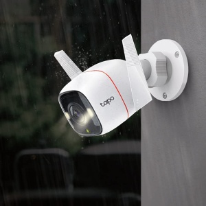 Camera de securitate Tapo TP-Link C320WS in exterior, Camera IP Wi-Fi, 4MP de inalta rezolutie, 30m Vedere nocturna color, Detectare miscare, IP66 rezistent la apa, Mesaj de alarma, Audio bidirectional, Alb, 1 bucata - Img 2