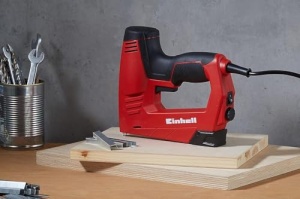 Capsator electric Einhell TC-EN 20 E reglaj electronic al puterii 1000 capse si 500 cuie incluse - Img 10