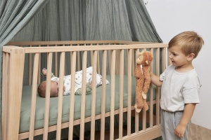 Cearsaf Meyco Baby Uni pentru patut (cearsaf de pat cu jerse moale, fabricat din 100% bumbac, potrivire perfecta datorita elasticului de jur imprejur, respirabil, dimensiuni: 60 x 120cm), verde padure - Img 6