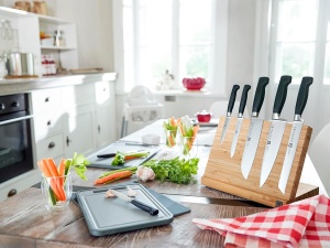 Cutit de carne ZWILLING Vier Sterne 16 cm, otel inoxidabil, maner ergonomic, negru - Img 6