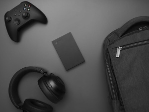 Discul extern Seagate 2TB pentru Xbox USB 3.0, design verde - Img 2