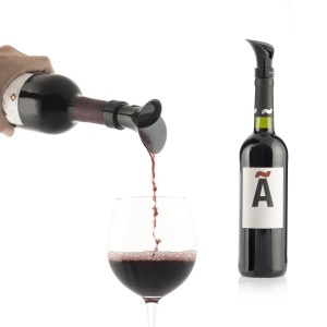 Dispenser si Capac pentru Vin InnovaGoods, 2-in-1, Negru, Silikon ABS