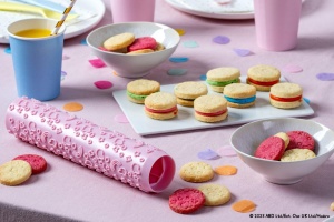 Dr Oetker Teigrolle Peppa Pig Design cu Ausstecher Material Durabil si Usor de Curatat - Img 2