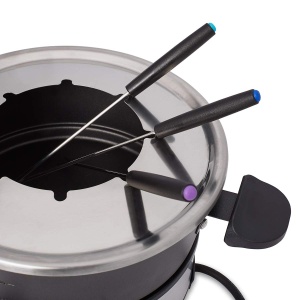 Fondue Cloer 6679 pentru 8 persoane, oala din aluminiu acoperit, inclusiv protectie impotriva stropilor, 8 furculite cu coduri de culoare 1,5 litri, 1000 W, argintiu, negru - Img 5