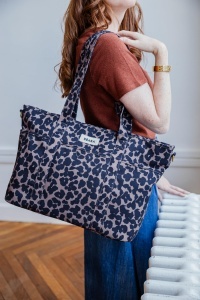 Geanta pentru scutece Beaba Madrid 22L, design unisex, 11 compartimente, leopard - Img 6